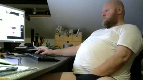 Snapshot of mossler chatting on 12.25.24 Martin online show from 12.25.24