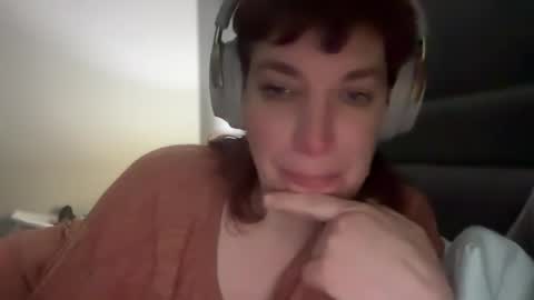 Mossy Mommy online show from 02.16.25