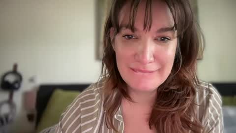 Mossy Mommy online show from 07.22.26