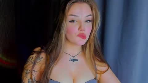 Carolina online show from 02.12.25