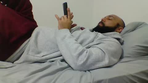 Mr8 online show from 01.12.25