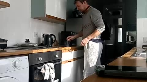 mr_i_ online show from 02.18.25