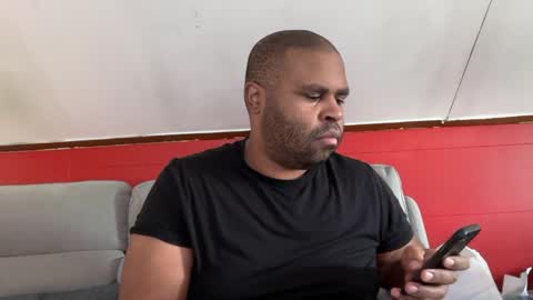 Snapshot of mr_irvin chatting on 04.05.26 mr_irvin online show from 04.05.26