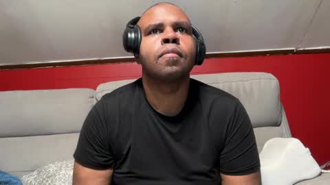Snapshot of mr_irvin chatting on 06.03.26 mr_irvin online show from 06.03.26