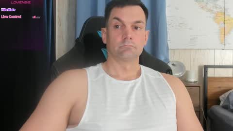 Snapshot of mr_mac69 chatting on 02.28.25 Cam online show from 02.28.25