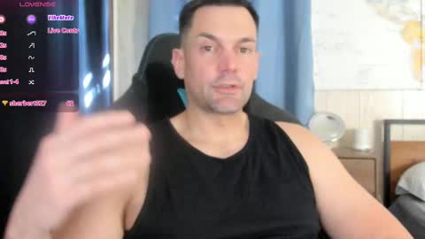 Snapshot of mr_mac69 chatting on 03.12.25 Cam online show from 03.12.25