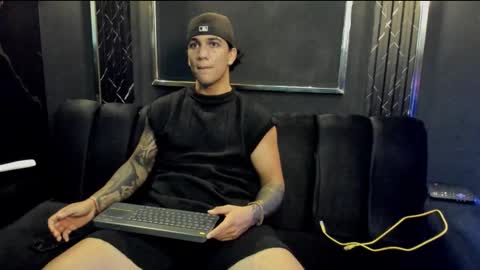 Snapshot of mr_maximo chatting on 10.06.25 mr_maximo online show from 10.06.25