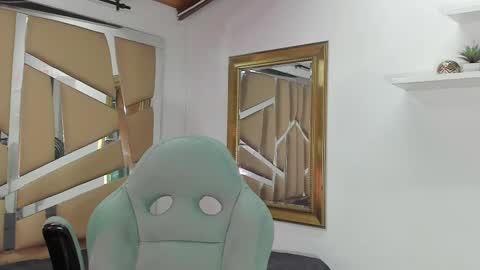 MIKEE online show from 02.21.25