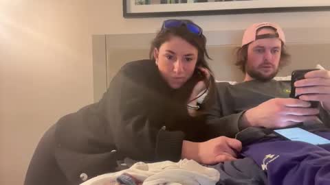 Mr  Mrs Glitter online show from 02.21.26