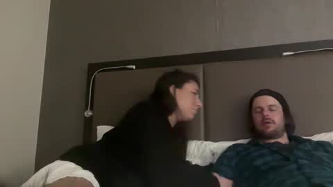 Mr  Mrs Glitter online show from 02.25.26