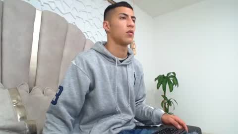 Mr Porn  online show from 06.23.26