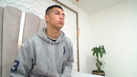 Mr Porn  online show from 06.25.26