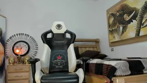 Snapshot of mr_stiven_ chatting on 03.24.26 mr_stiven_ online show from 03.24.26