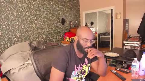 Snapshot of mrchuckdailyxxx chatting on 06.30.26 Chuck Daily online show from 06.30.26