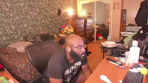 Snapshot of mrchuckdailyxxx chatting on 07.24.26 Chuck Daily online show from 07.24.26