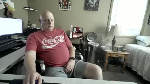 Snapshot of mrclean_55 chatting on 09.30.25 MrClean55 online show from 09.30.25