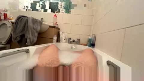 Snapshot of mrel69681500 chatting on 11.24.25 mrel69681500 online show from 11.24.25