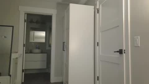 IwantU2WatchME online show from 01.04.25