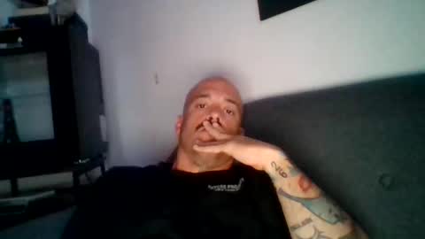 Snapshot of mrhames2020 chatting on 04.25.26 mrhames2020 online show from 04.25.26
