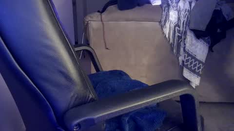 Need a boy toy  online show from 01.01.25