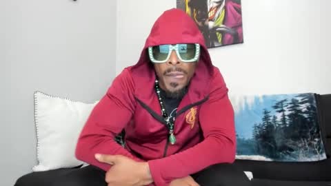 mromg007 online show from 02.14.25