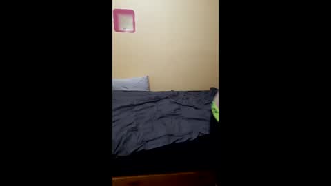 Snapshot of mrowka28 chatting on 02.24.26 mrowka28 online show from 02.24.26