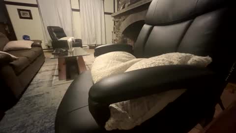 Snapshot of mrprodigy101 chatting on 11.21.25 mrprodigy101 online show from 11.21.25