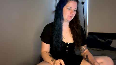 Snapshot of mrs_and_his_kitten chatting on 01.06.25 mrs_and_his_kitten online show from 01.06.25