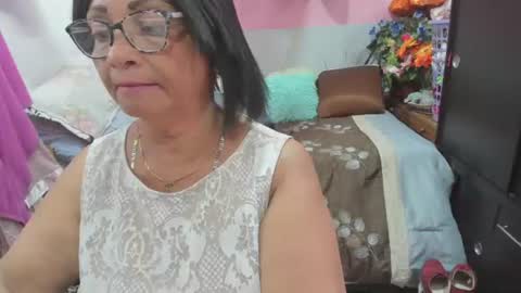 Snapshot of mrs_mommy chatting on 06.15.26 mrs_mommy online show from 06.15.26