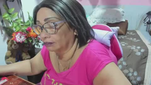 Snapshot of mrs_mommy chatting on 07.02.26 mrs_mommy online show from 07.02.26