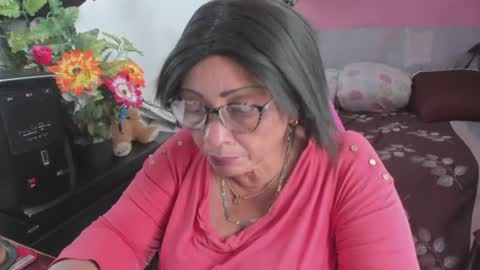 Snapshot of mrs_mommy chatting on 07.06.26 mrs_mommy online show from 07.06.26