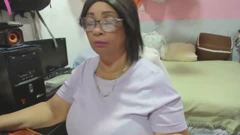 Snapshot of mrs_mommy chatting on 07.20.26 mrs_mommy online show from 07.20.26