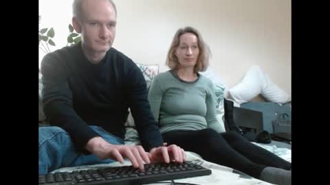 Mrs Velvet Vixen online show from 12.04.24