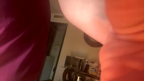 Snapshot of mrsissy812575 chatting on 10.03.25 mrsissy812575 online show from 10.03.25