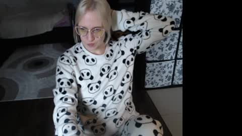 Sasha online show from 04.13.26