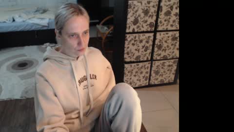 Snapshot of mrsluck chatting on 06.04.26 Sasha online show from 06.04.26