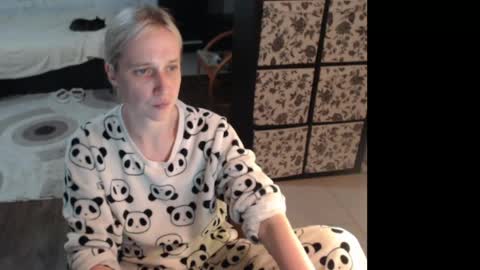 Snapshot of mrsluck chatting on 06.05.26 Sasha online show from 06.05.26