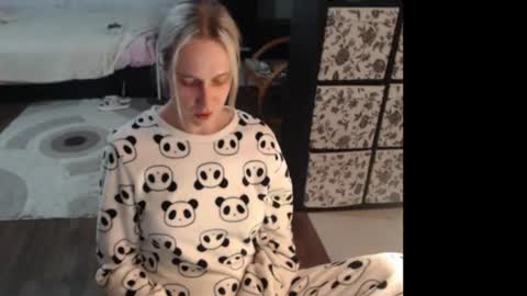 Snapshot of mrsluck chatting on 06.26.26 Sasha online show from 06.26.26