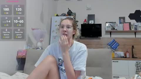 Ms ForYOU online show from 12.21.25