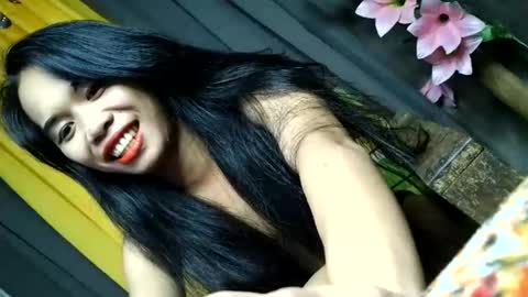 Snapshot of ms_maxine69 chatting on 11.07.25 ms_maxine69 online show from 11.07.25