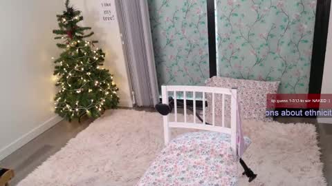 R o r i  SnapChat heyroriv2 wednesday - sunday Noon oclock mountain - 5pm mountain online show from 02.20.25