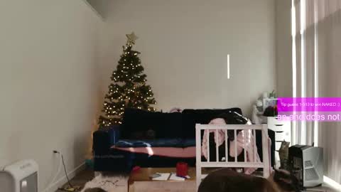 R o r i  SnapChat heyroriv2 wednesday - sunday Noon oclock mountain - 5pm mountain online show from 03.04.26