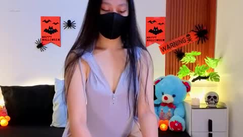 Snapshot of ms_shye chatting on 10.28.25 ms_shye online show from 10.28.25
