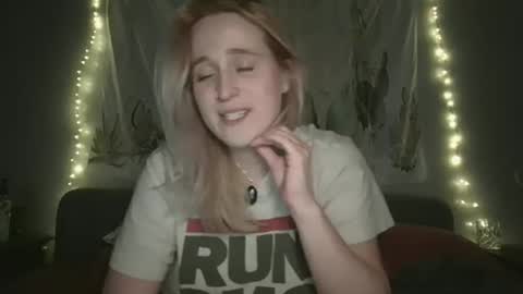 Snapshot of msclairewhatever chatting on 03.20.26 msclairewhatever online show from 03.20.26