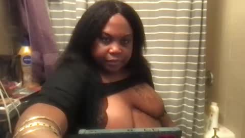 Snapshot of msjonemillion chatting on 12.21.24 Chocolate Candy Stick online show from 12.21.24