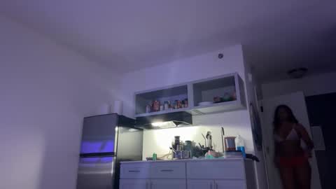 Snapshot of mskitty000 chatting on 02.14.26 mskitty000 online show from 02.14.26