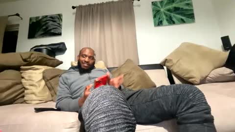 Snapshot of mt_visuals chatting on 01.08.25 mt visuals online show from 01.08.25