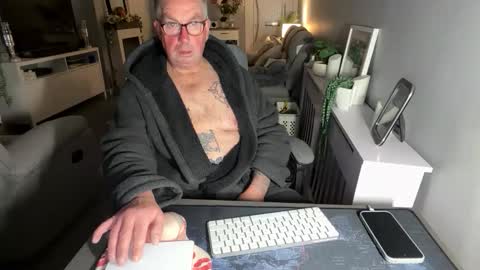 Snapshot of mtb1697 chatting on 03.18.26 mtb1697 online show from 03.18.26