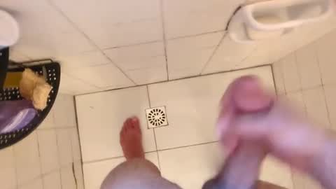 Snapshot of mttz13 chatting on 02.04.25 Matt Boy online show from 02.04.25