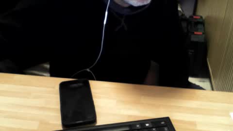 Snapshot of mtwpaul chatting on 11.20.25 mtwpaul online show from 11.20.25